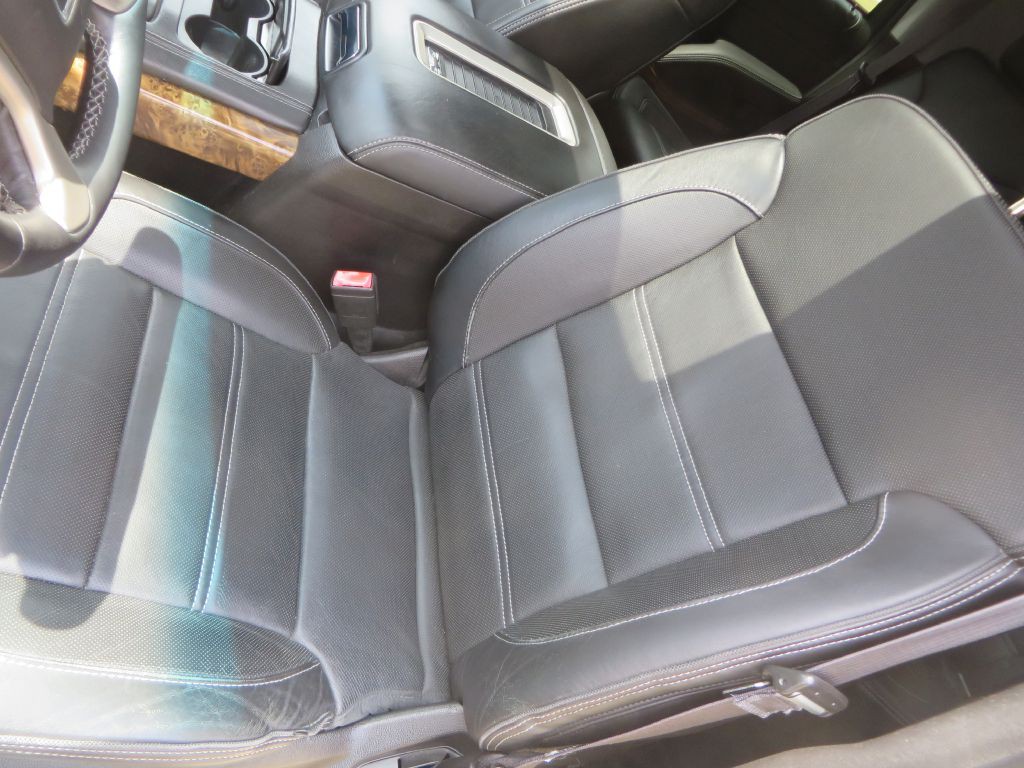 2015 GMC Yukon Image 24