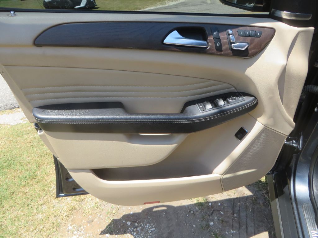 2016 Mercedes-Benz GLE-Class Image 12