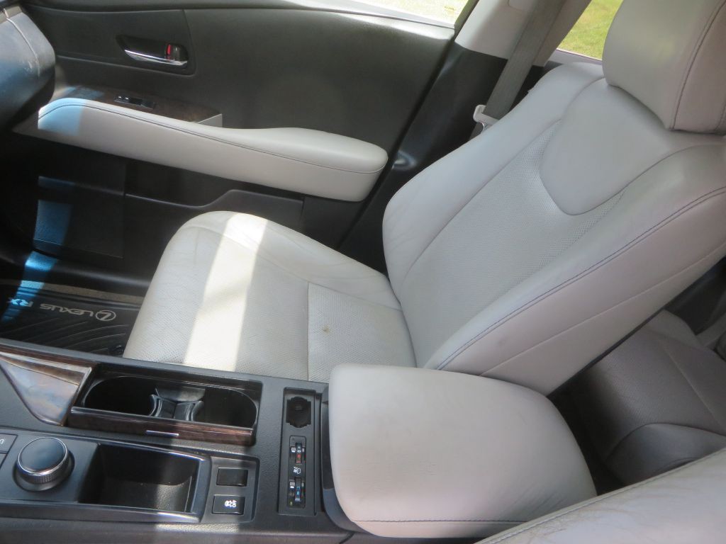 2013 Lexus RX Image 23