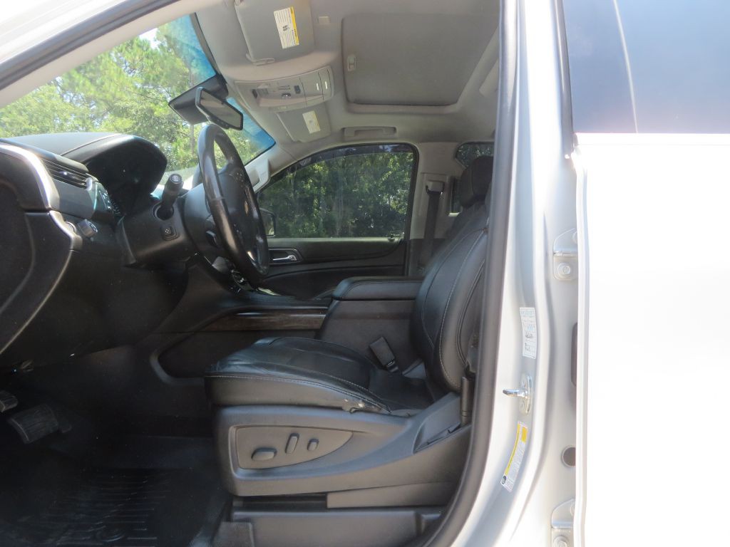 2018 Chevrolet Suburban Image 10