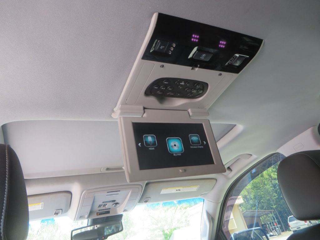 2018 Chevrolet Suburban Image 29