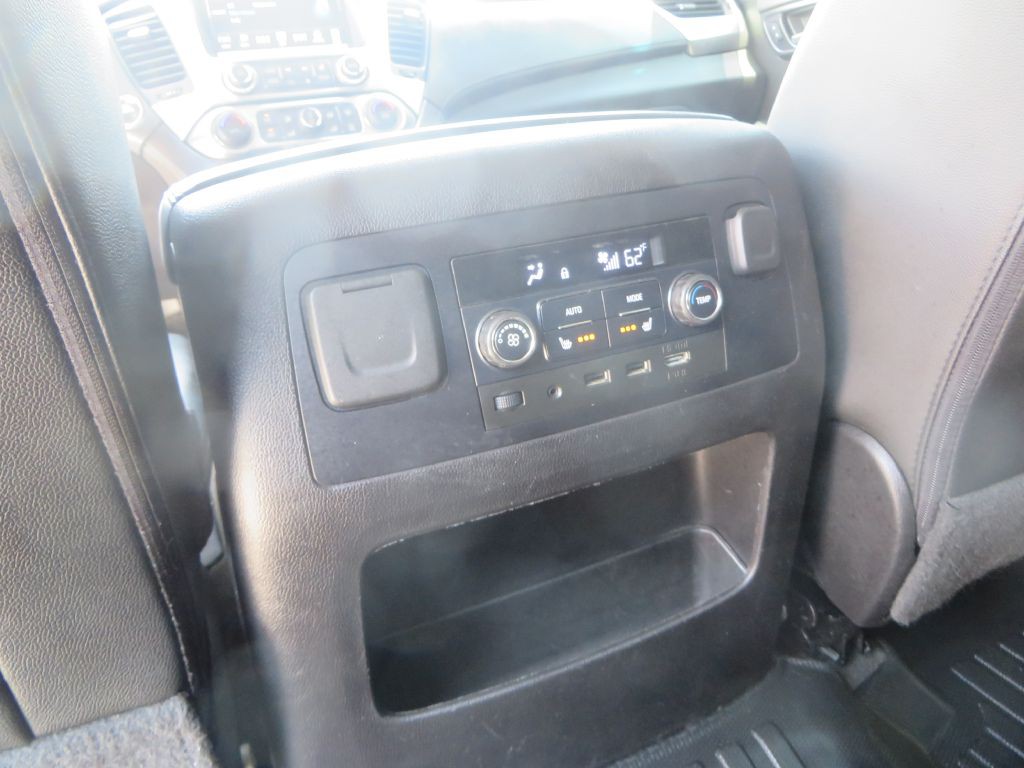 2018 Chevrolet Suburban Image 30