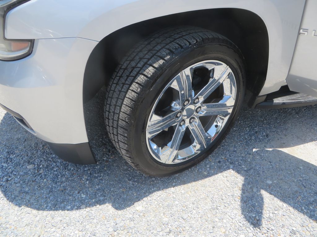2018 Chevrolet Suburban Image 31