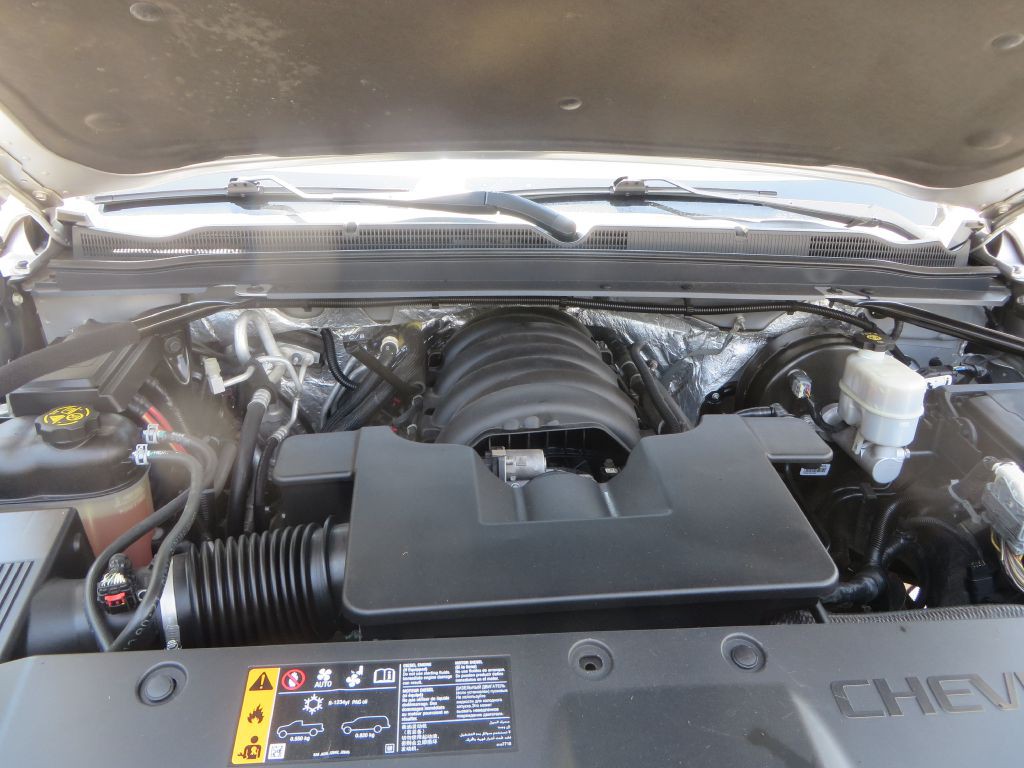2018 Chevrolet Suburban Image 32