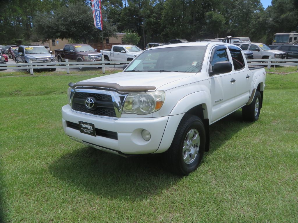 2011 Toyota Tacoma Image 2