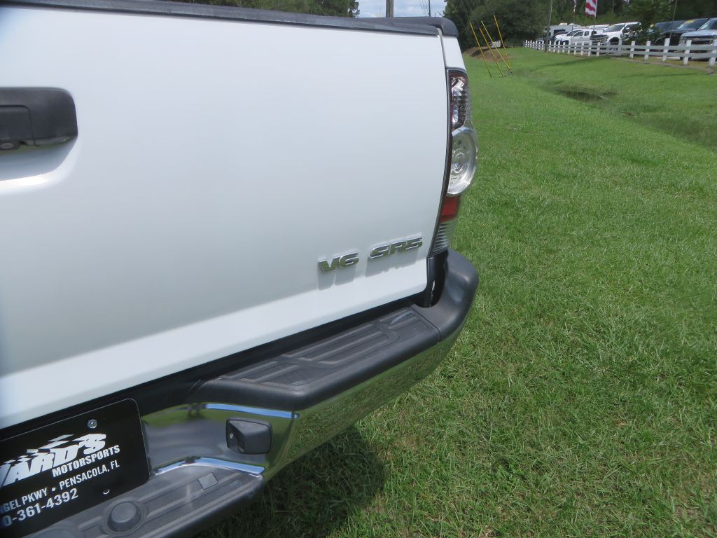 2011 Toyota Tacoma Image 9