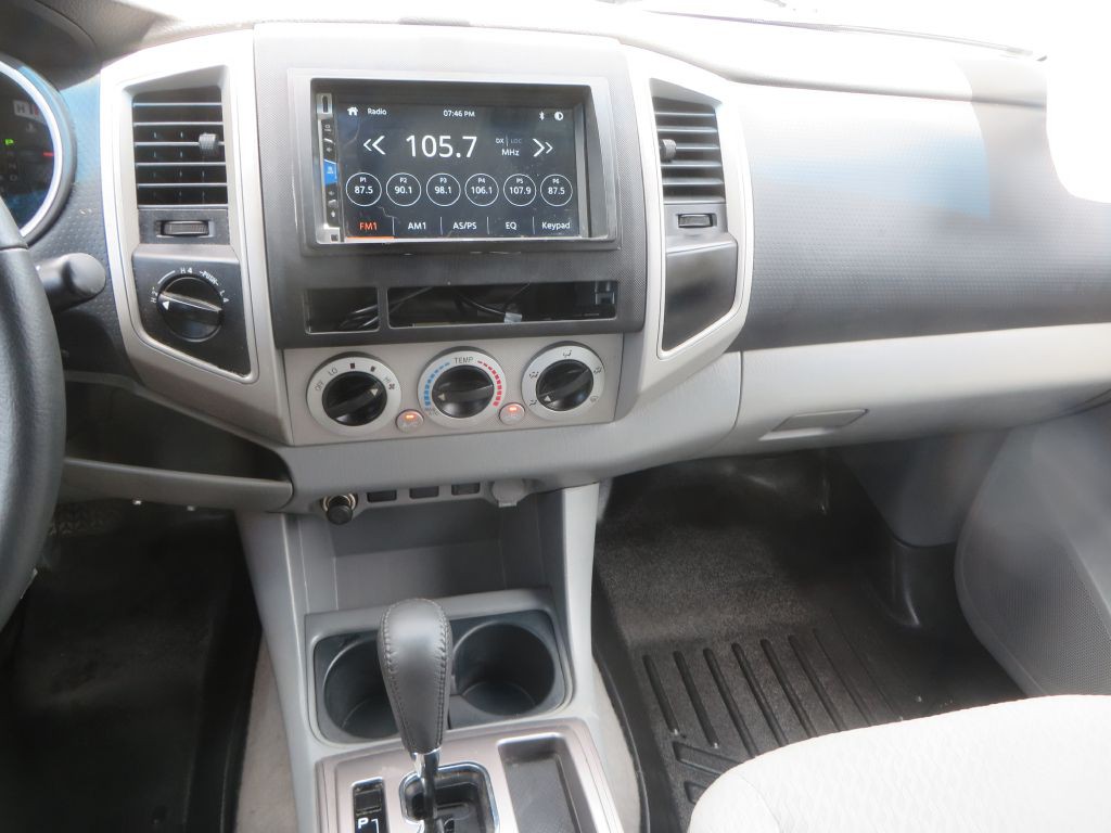 2011 Toyota Tacoma Image 20