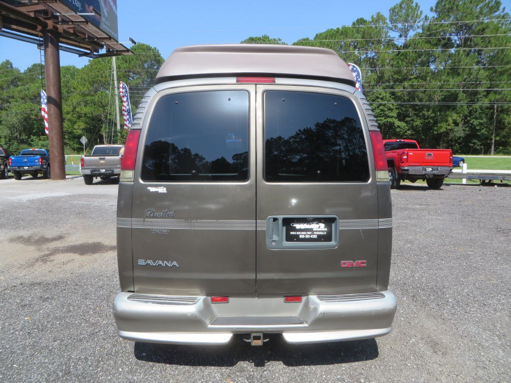 2002 GMC Savana Image 7