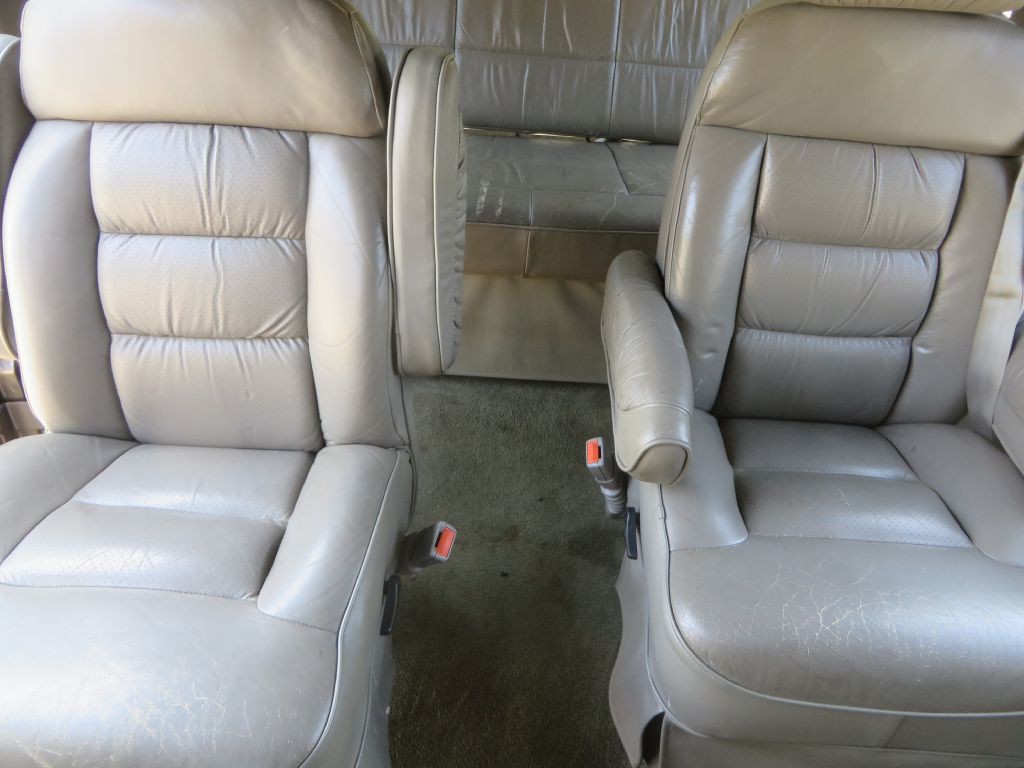 2002 GMC Savana Image 21