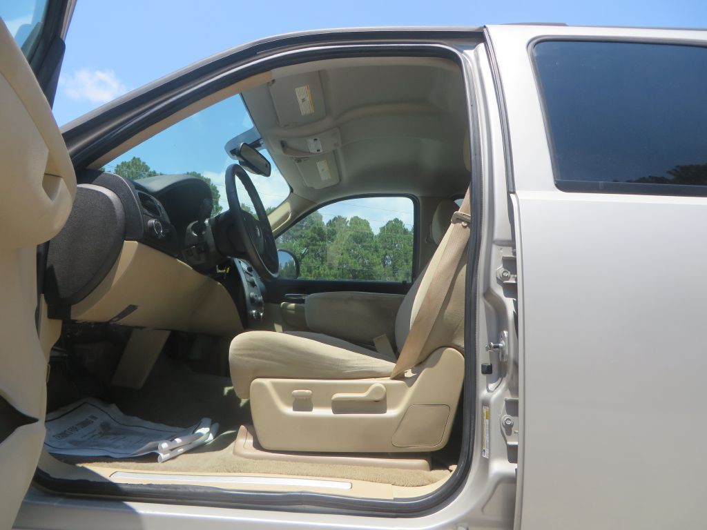 2007 Chevrolet Tahoe Image 10