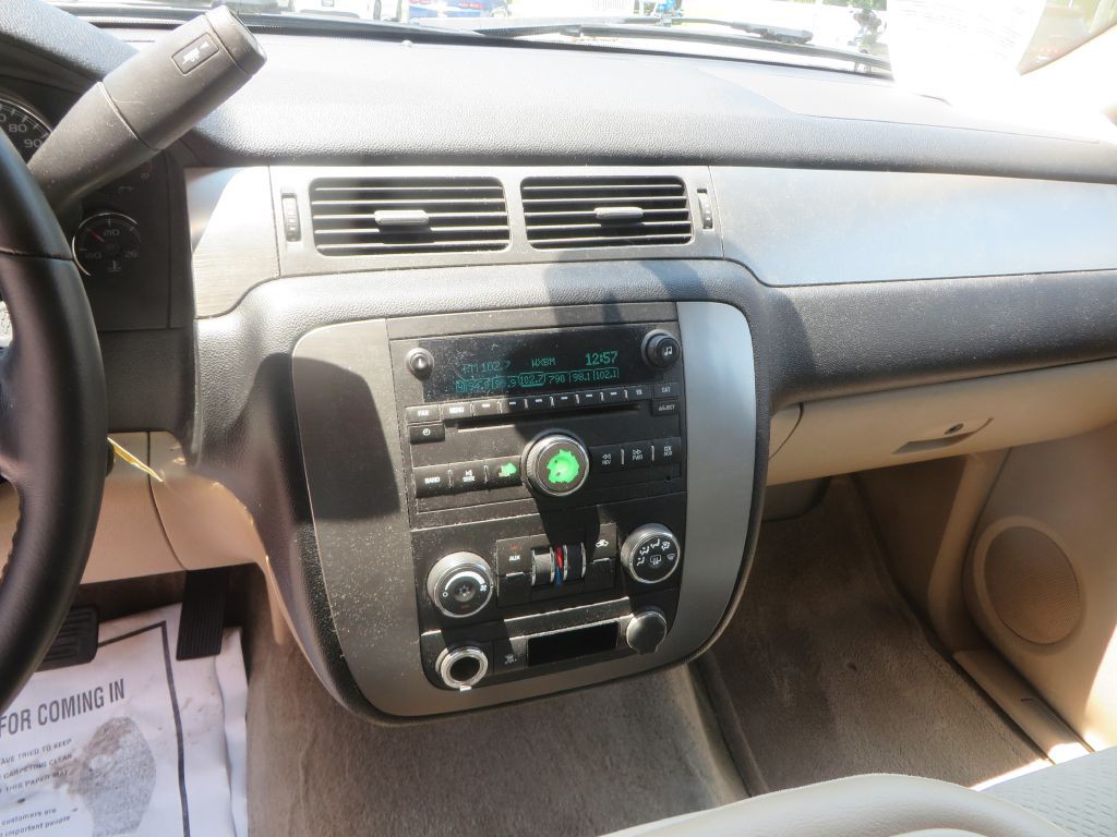 2007 Chevrolet Tahoe Image 17