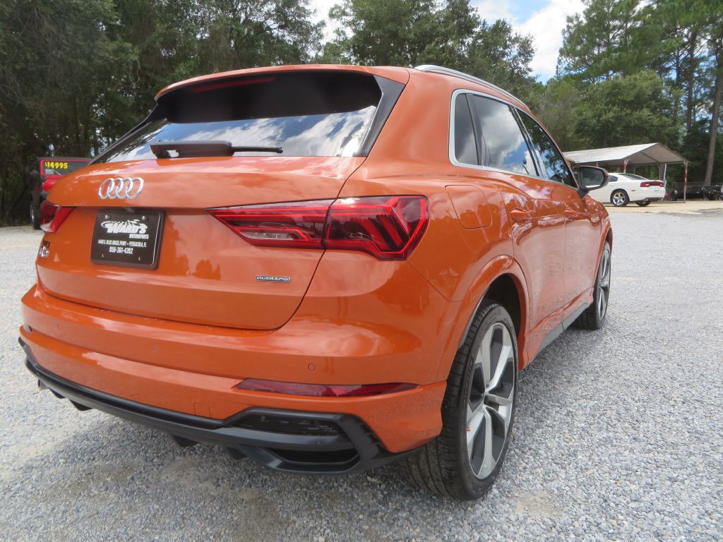 2021 Audi Q3 Image 6