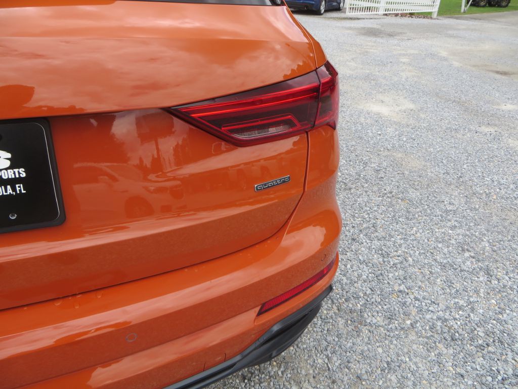 2021 Audi Q3 Image 9