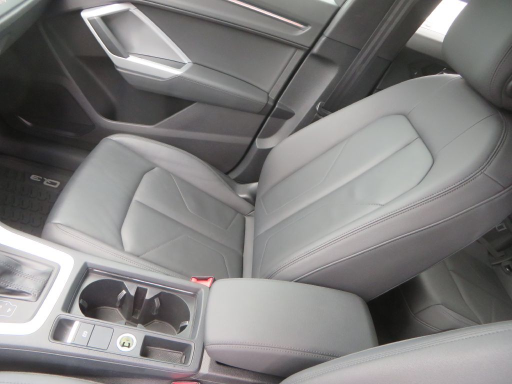 2021 Audi Q3 Image 24