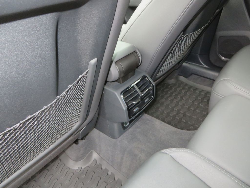 2021 Audi Q3 Image 26