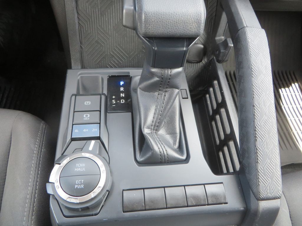 2024 Toyota Tacoma Image 21