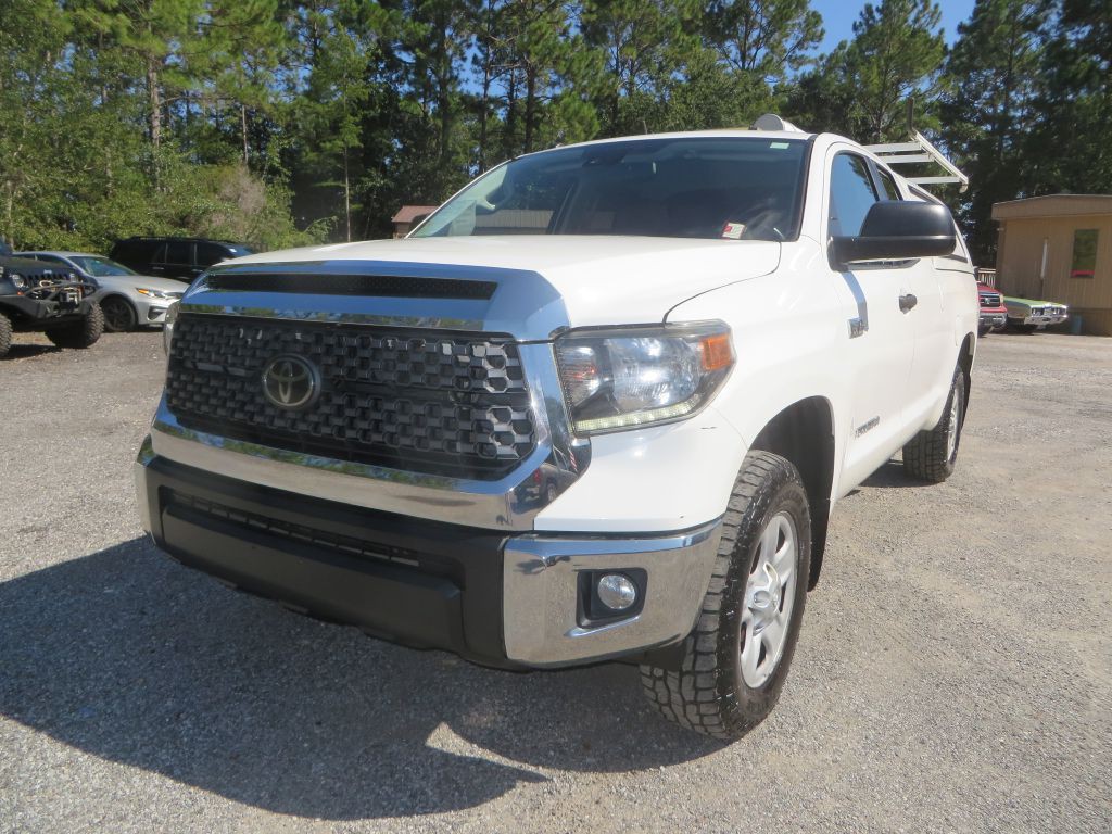2018 Toyota Tundra Image 2