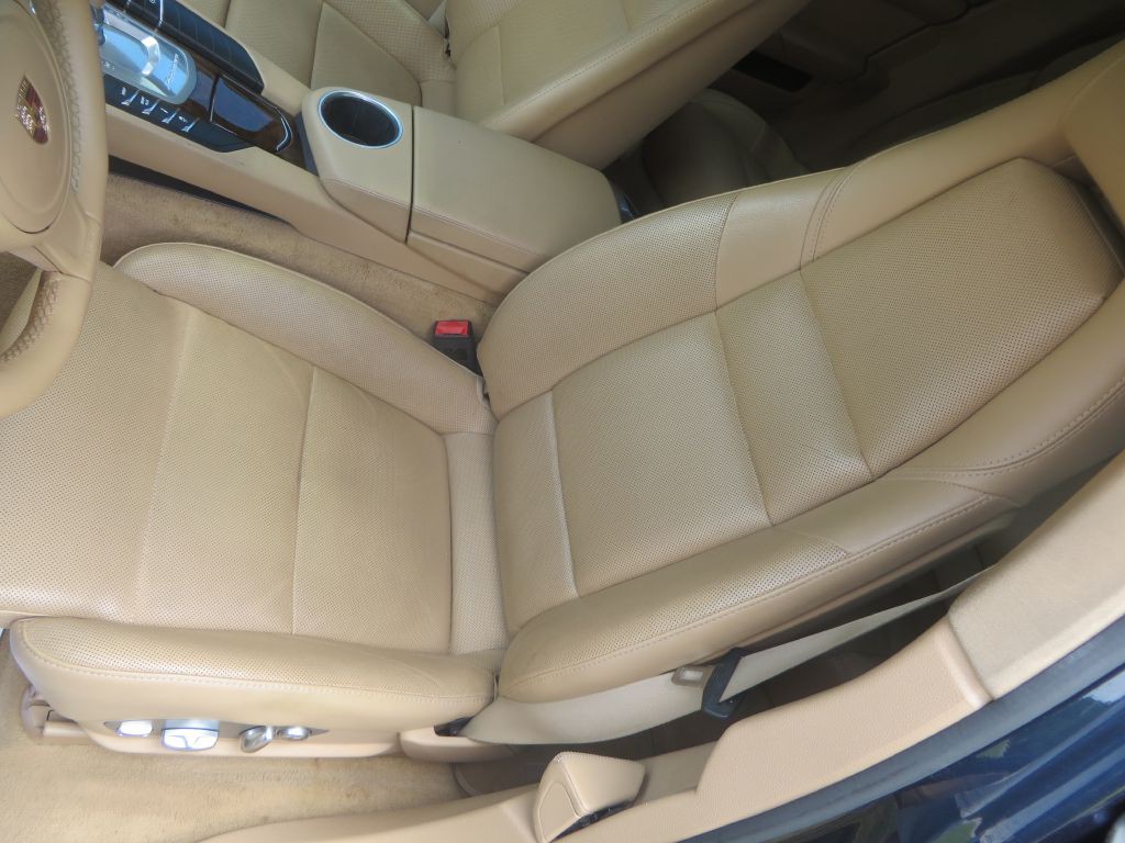 2015 Porsche Panamera Image 24