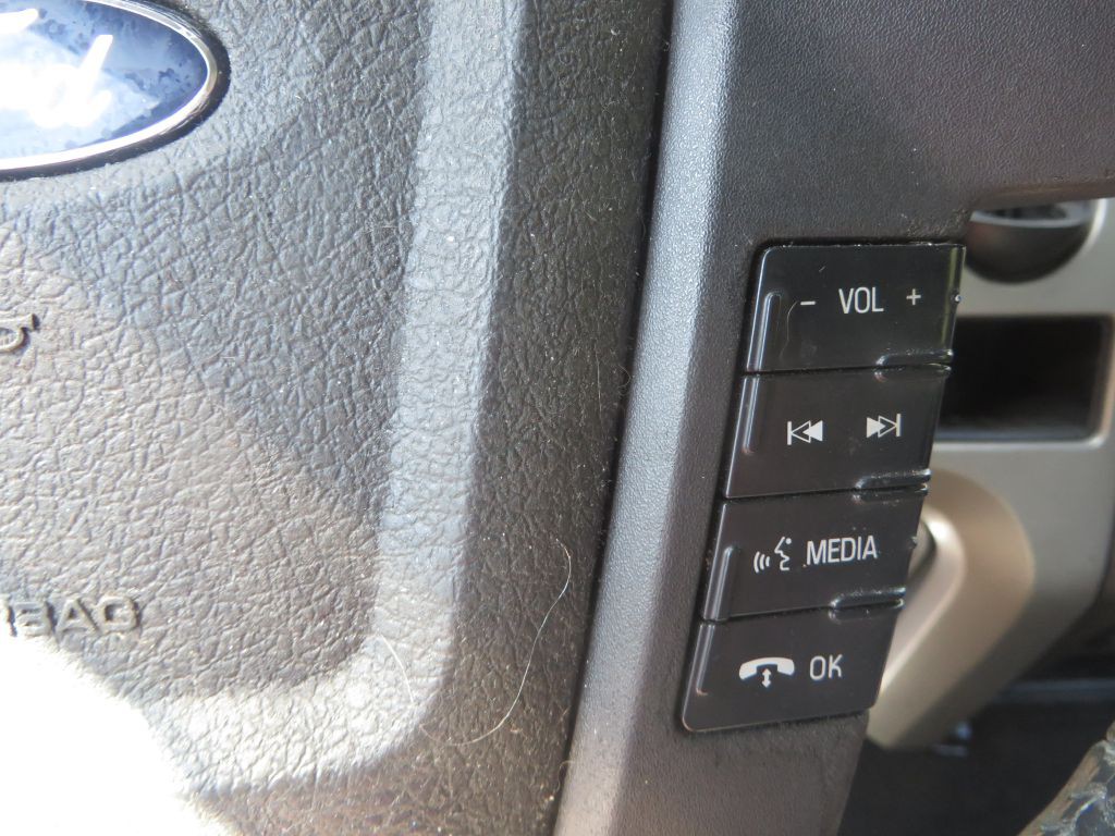 2011 Ford F-150 Image 17
