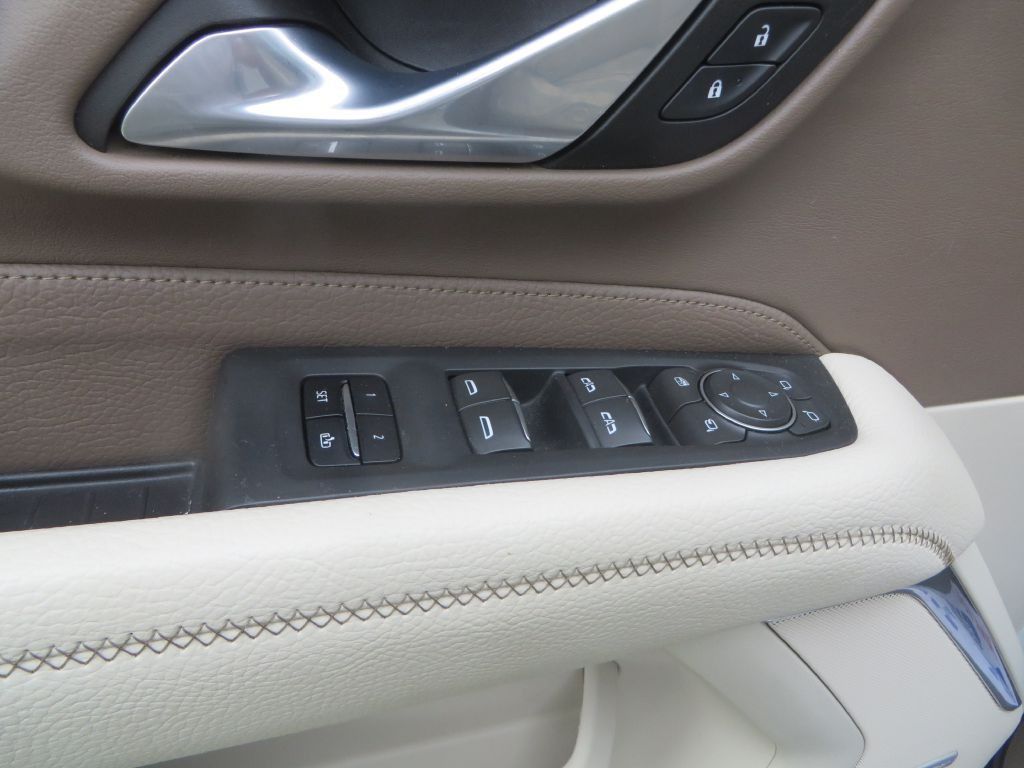 2023 GMC Yukon Image 13