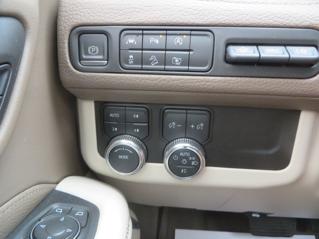 2023 GMC Yukon Image 24