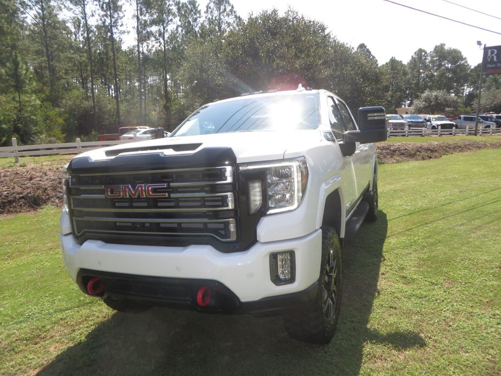 2022 GMC Sierra Image 2
