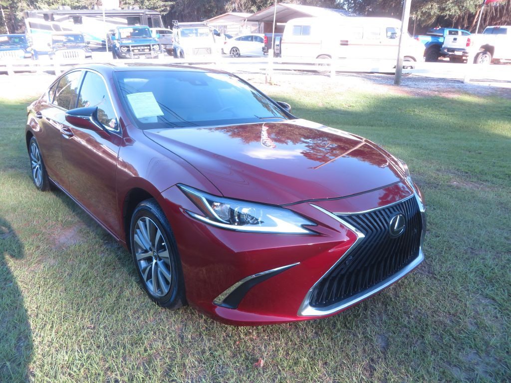 2021 Lexus ES Image 4