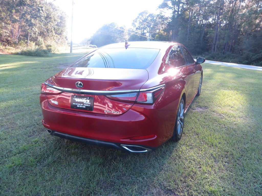 2021 Lexus ES Image 6