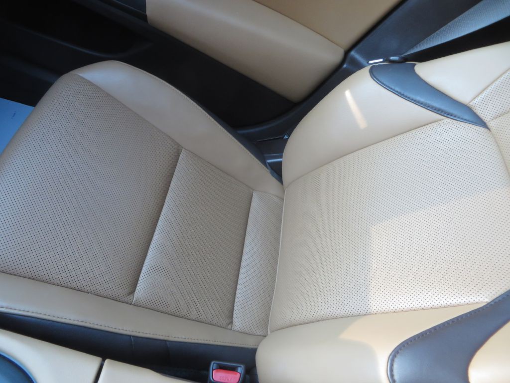 2021 Lexus ES Image 21