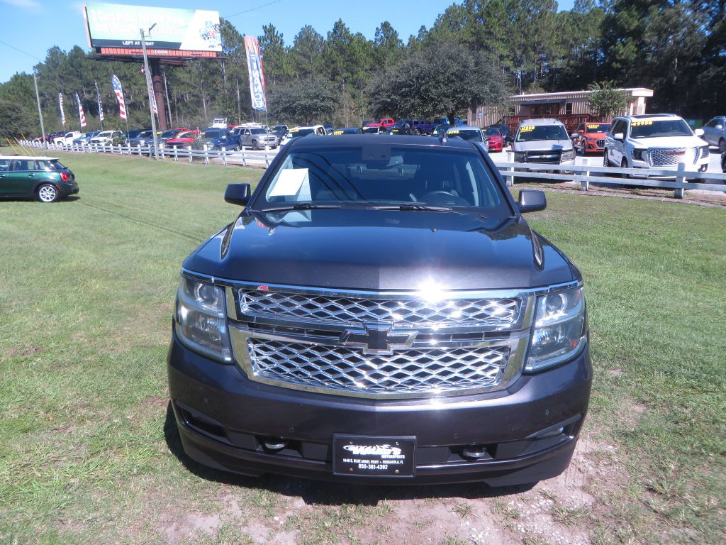 2018 Chevrolet Suburban Image 3