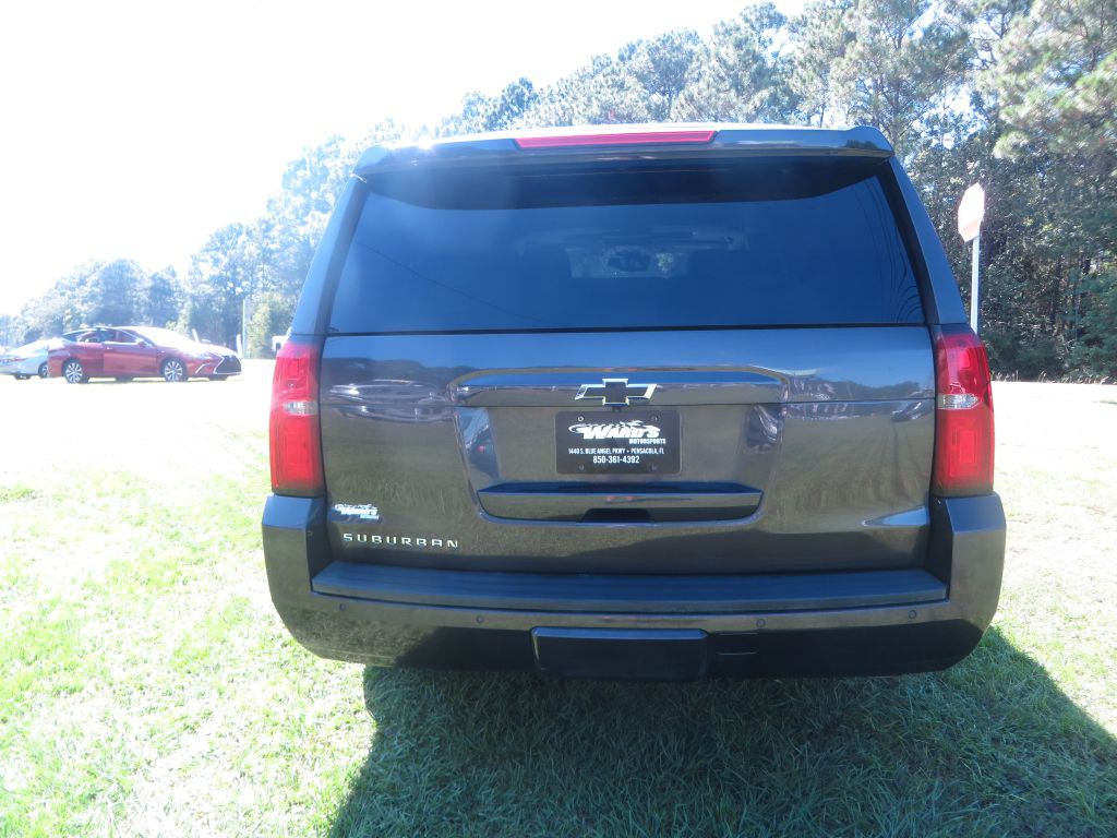 2018 Chevrolet Suburban Image 7