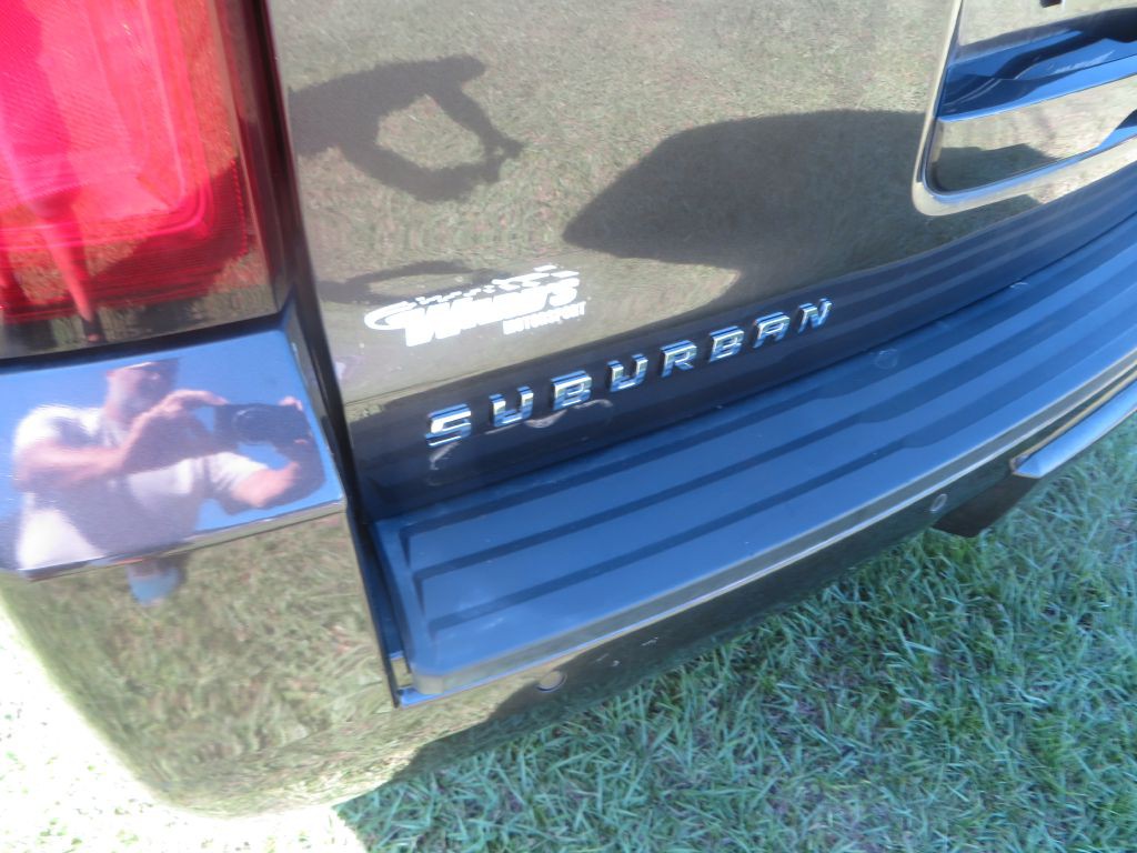 2018 Chevrolet Suburban Image 9