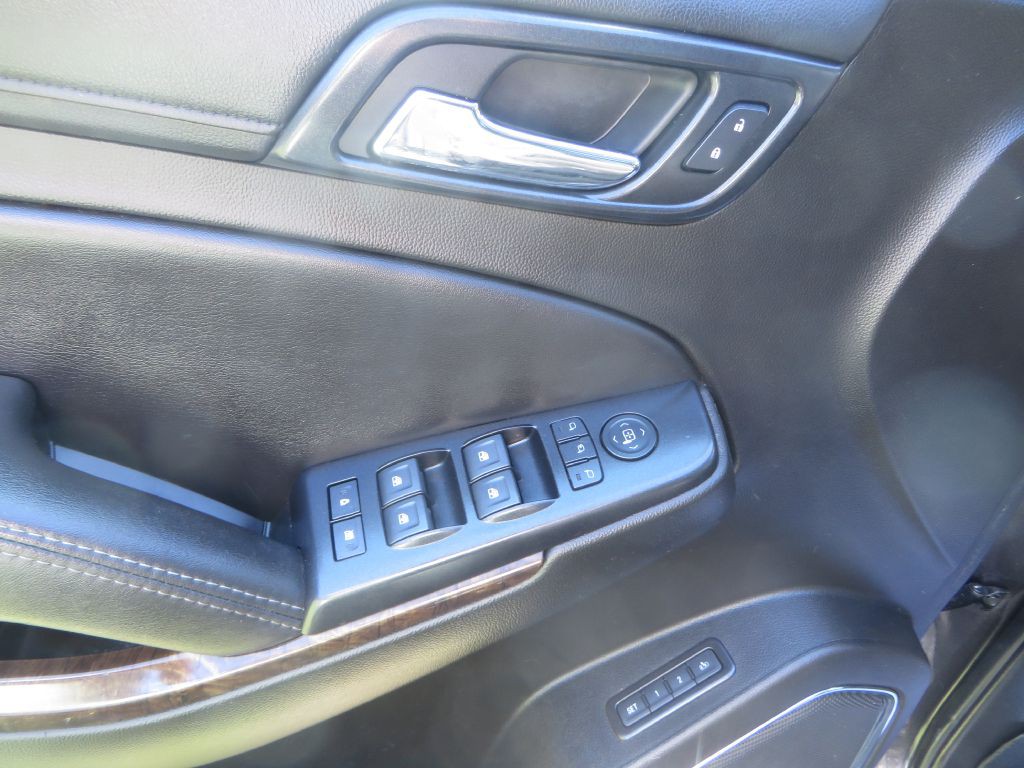 2018 Chevrolet Suburban Image 13
