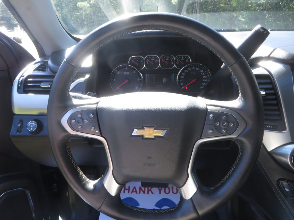 2018 Chevrolet Suburban Image 16