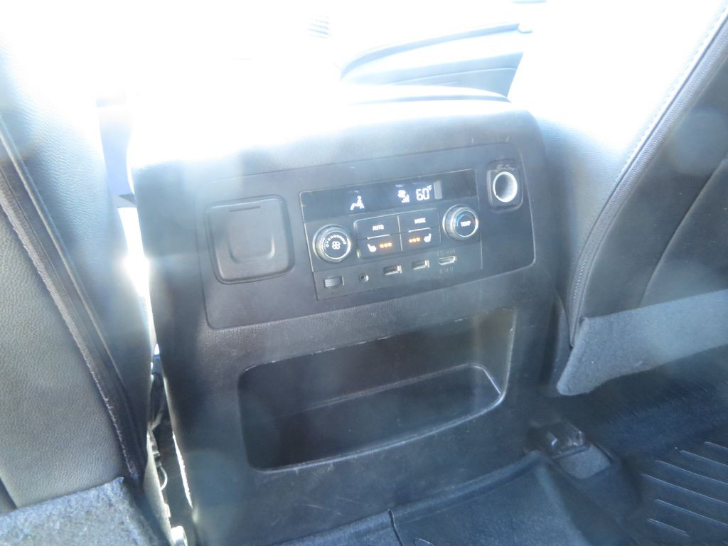 2018 Chevrolet Suburban Image 28