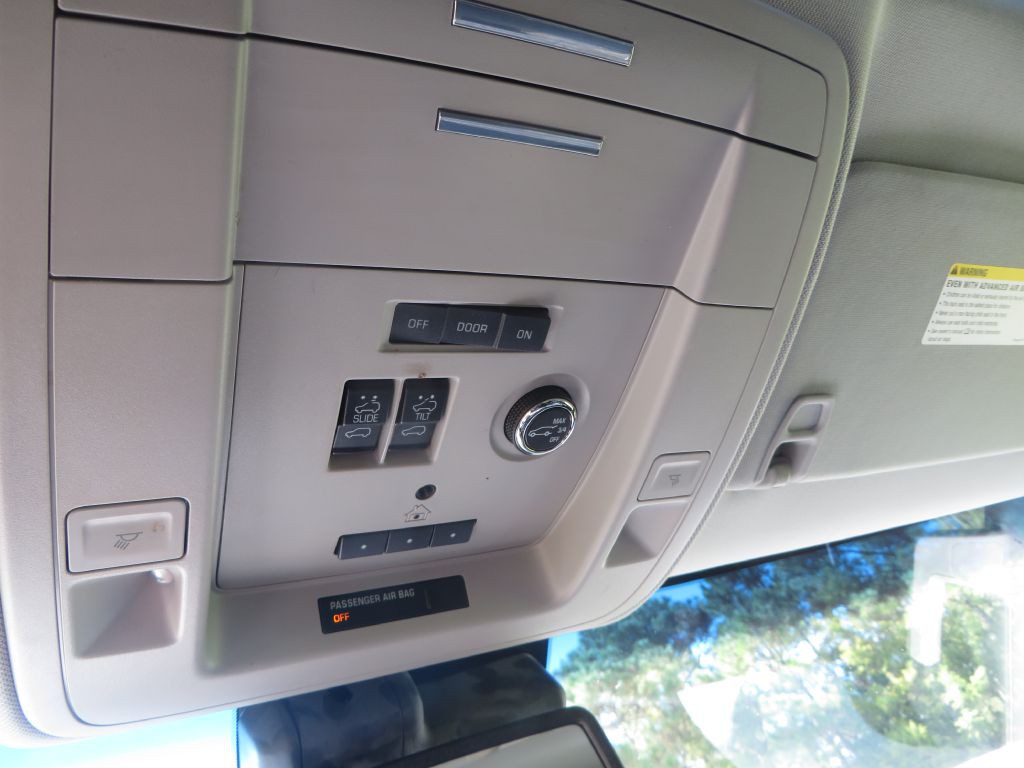 2018 Chevrolet Suburban Image 31
