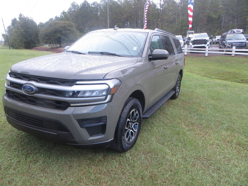 2024 Ford Expedition Image 2