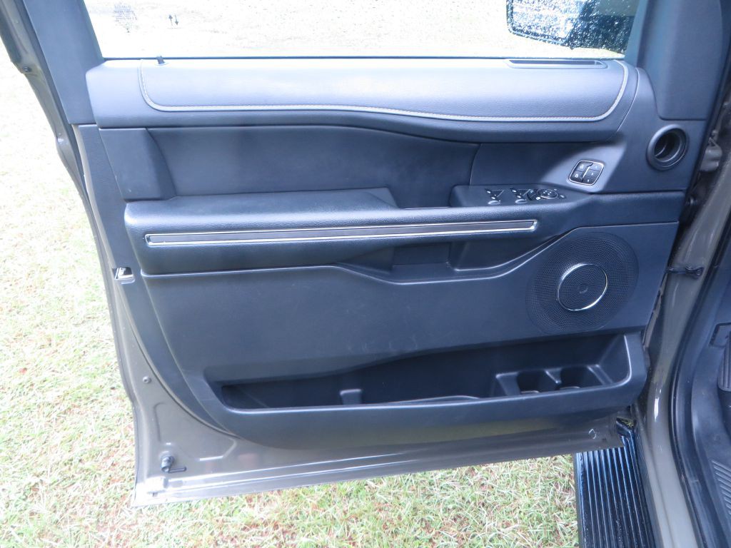 2024 Ford Expedition Image 11