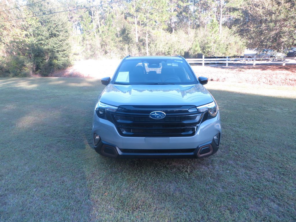 2025 Subaru Forester Image 3