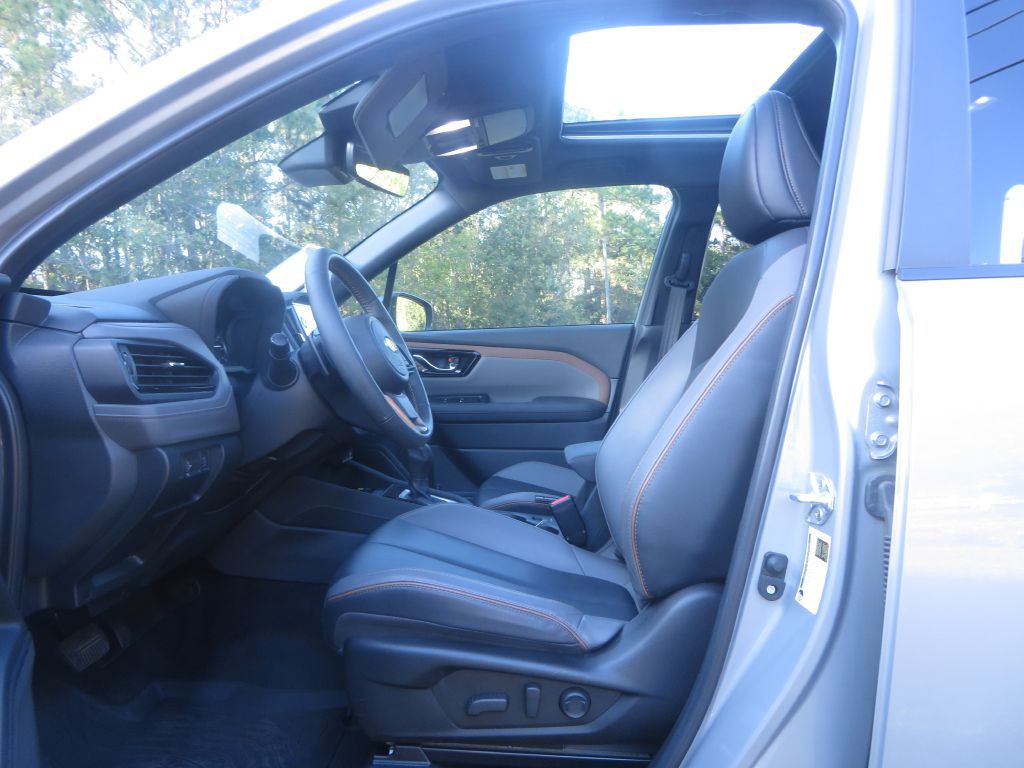 2025 Subaru Forester Image 11