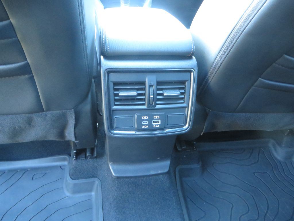2025 Subaru Forester Image 28