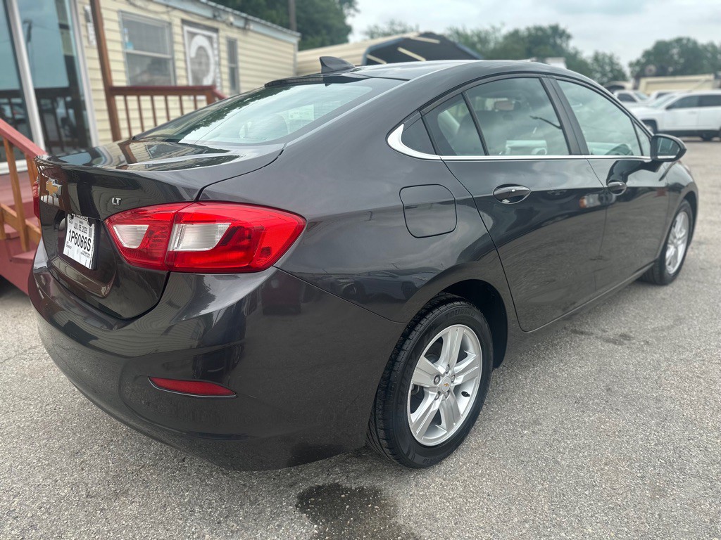 2017 Chevrolet Cruze Image 5
