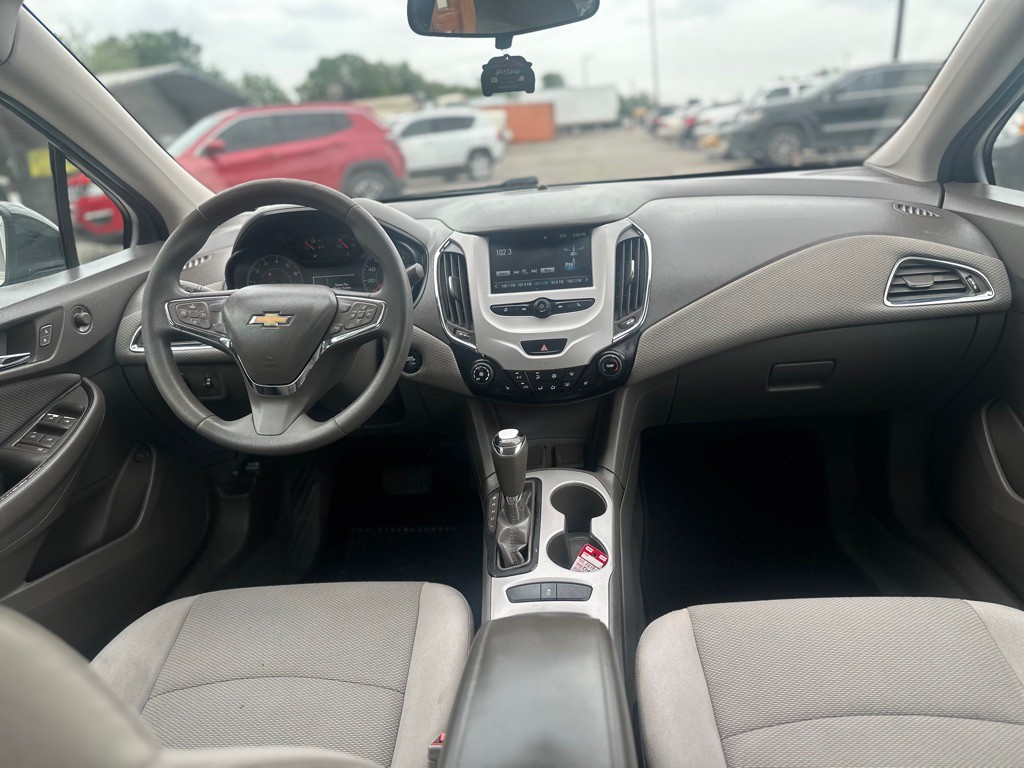 2017 Chevrolet Cruze Image 17
