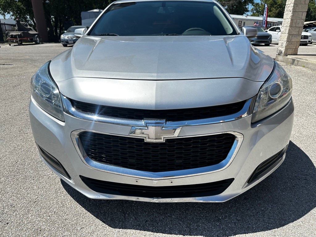 2015 Chevrolet Malibu Image 3