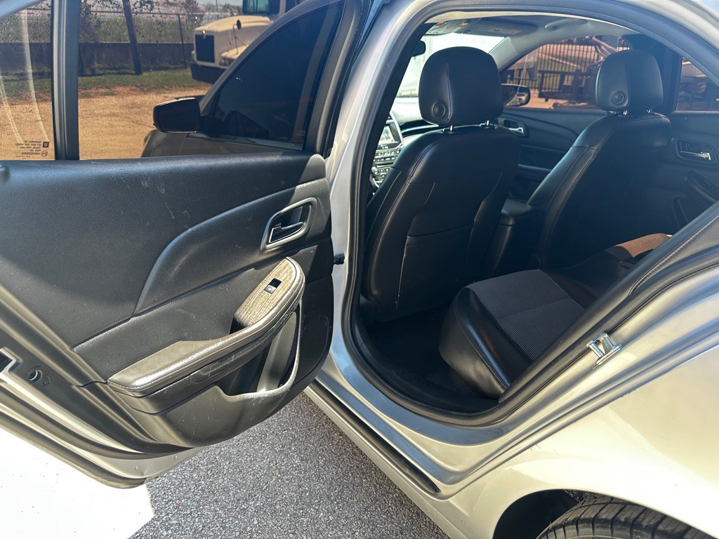 2015 Chevrolet Malibu Image 10