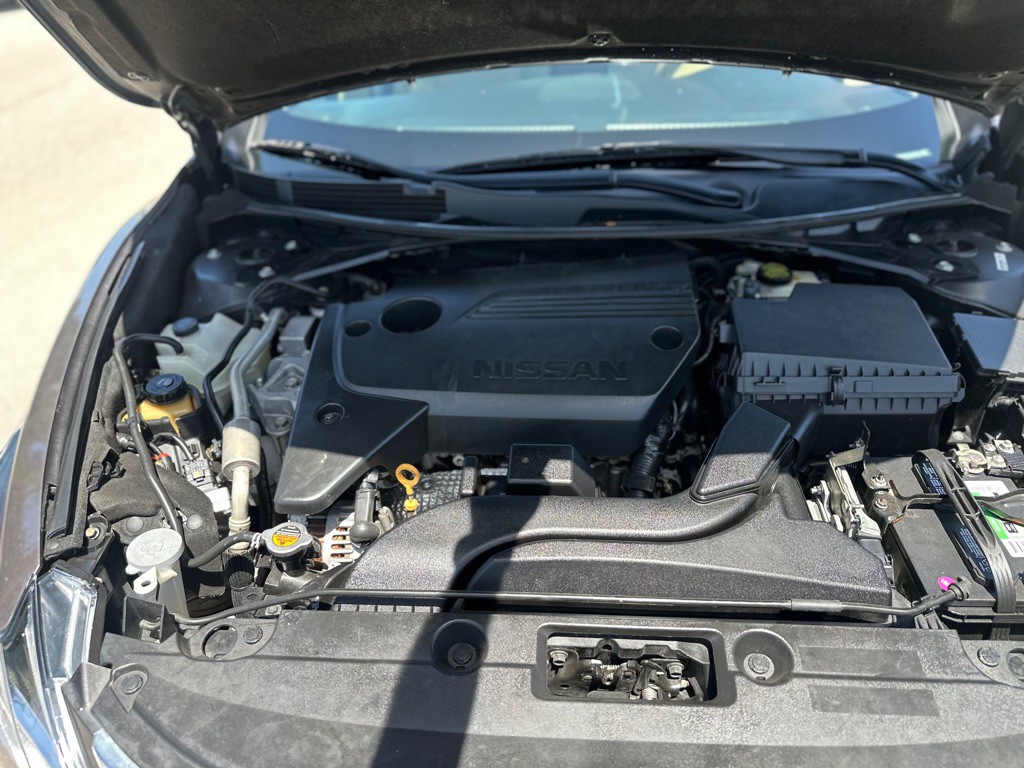 2017 Nissan Altima Image 19