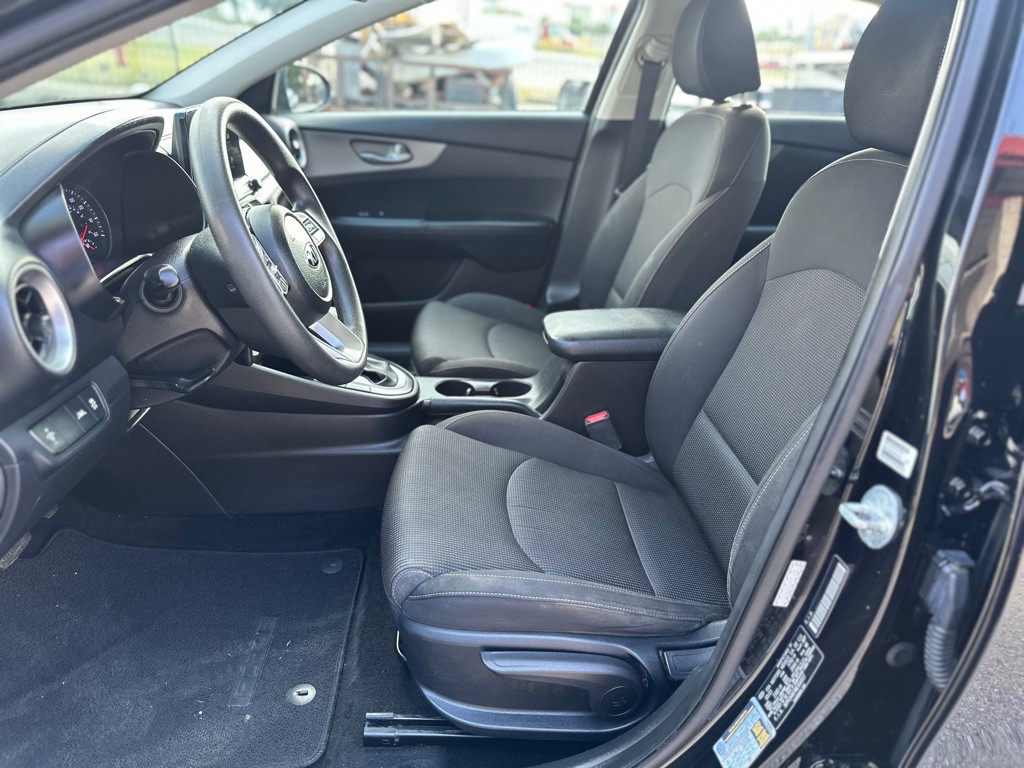 2021 Kia Forte Image 8