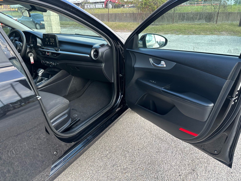 2021 Kia Forte Image 12