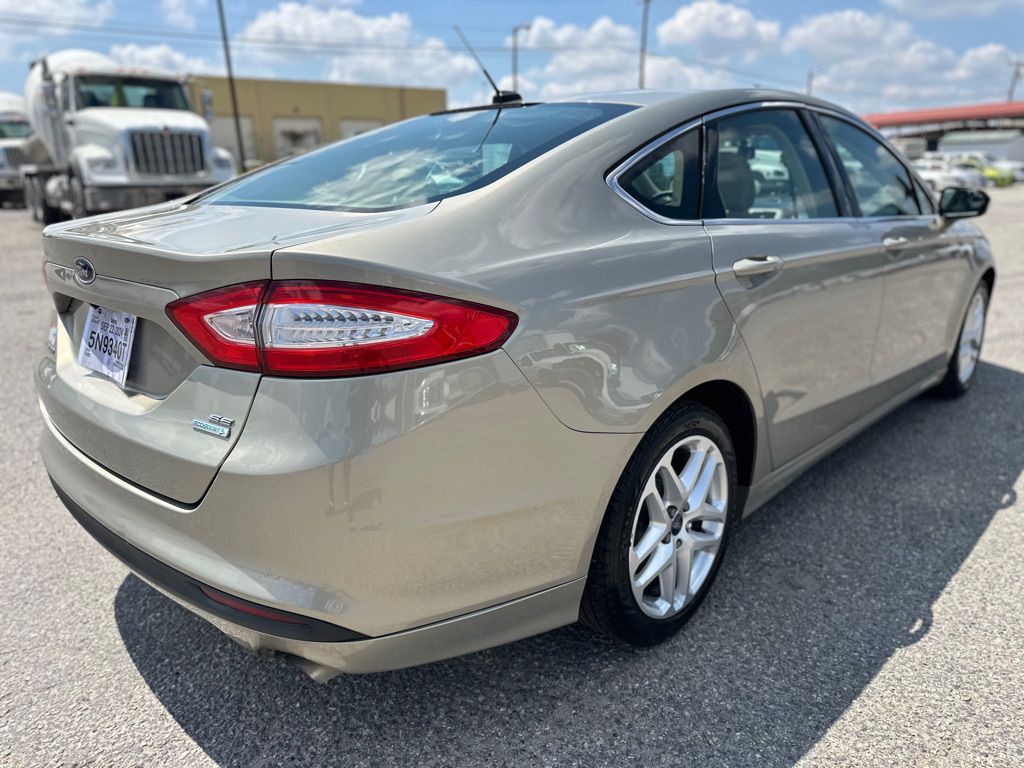 2015 Ford Fusion Image 4
