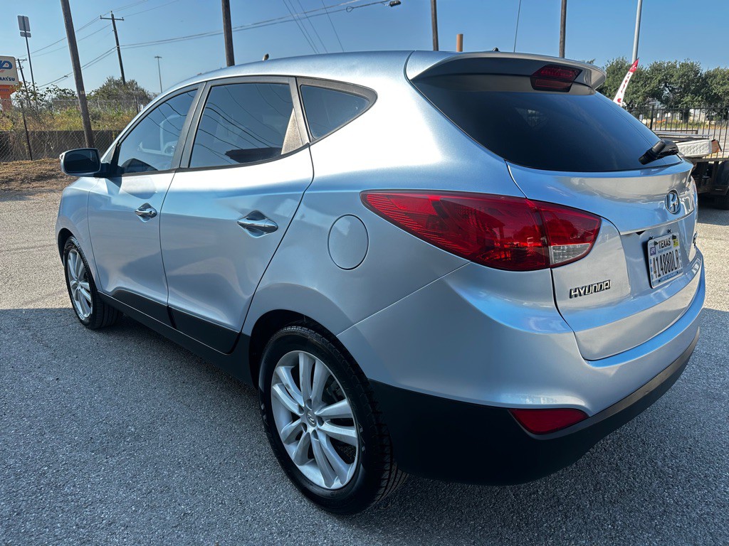 2012 Hyundai Tucson Image 4